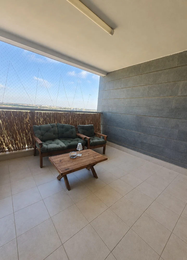 דירת 4 חדרים עם נוף פתוח ביובל — תמונה 4