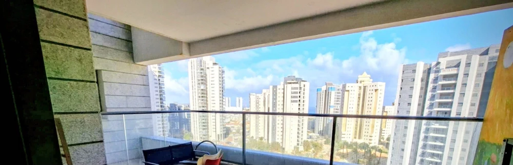 למכירה בגבעת אולגה בשכונת עין הים דירת 5 חדרים — תמונה 6