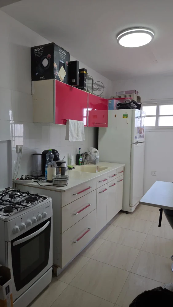 למכירה בשכונה ט' מיקום מעולה להשקעה — תמונה 2